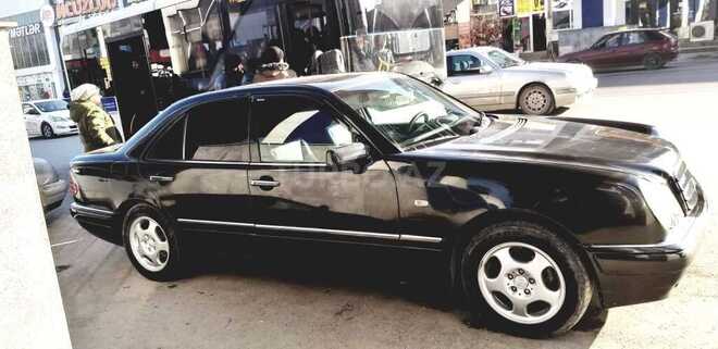 Mercedes E 230 1996, 380,000 km - 2.3 л - Bakı
