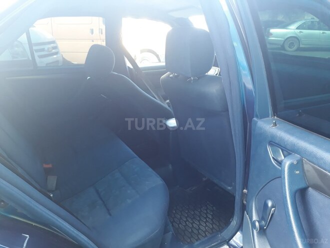 Mercedes C 220 2000, 368,000 km - 2.2 л - Bakı