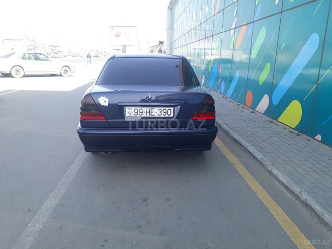 Mercedes C 220 2000, 368,000 km - 2.2 л - Bakı