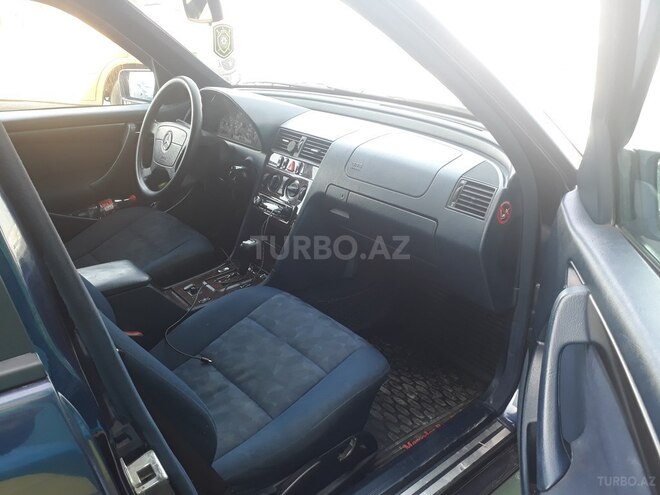 Mercedes C 220 2000, 368,000 km - 2.2 л - Bakı