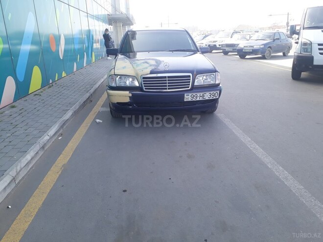 Mercedes C 220 2000, 368,000 km - 2.2 л - Bakı