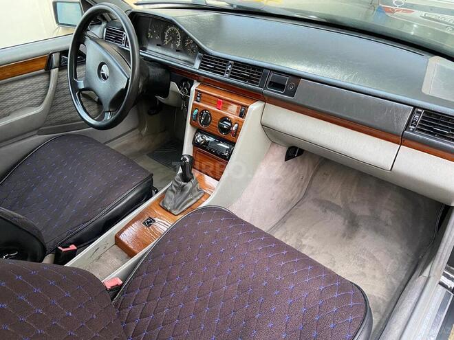 Mercedes E 200 1992, 350,000 km - 2.0 l - Bakı