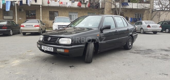 Volkswagen Vento 1997, 365,248 km - 2.0 l - Bakı