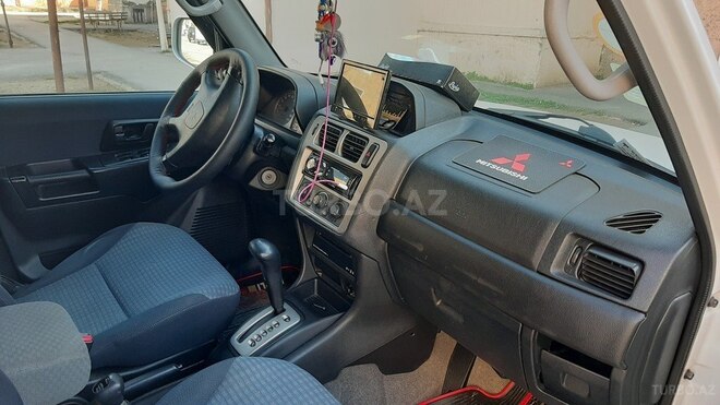 Mitsubishi Pajero io 1999, 321,123 km - 1.8 l - Sumqayıt