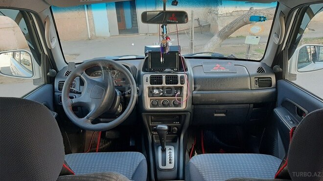 Mitsubishi Pajero io 1999, 321,123 km - 1.8 l - Sumqayıt