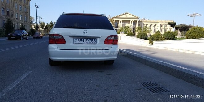 Mercedes E 220 2006, 253,000 km - 0.3 l - Bakı