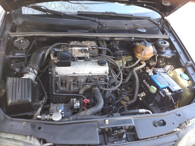 Volkswagen Golf 1997, 234,214 km - 2.0 l - Sumqayıt