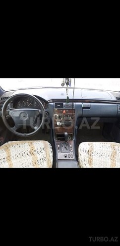 Mercedes E 220 1996, 1,125,897 km - 0.2 л - Qazax