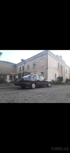 Mercedes E 250 1990, 525,000 km - 2.5 l - Quba