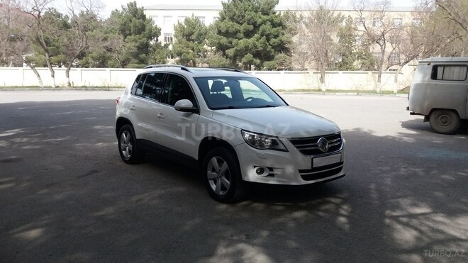 Volkswagen Tiguan 2010, 221,352 km - 2.0 l - Sumqayıt