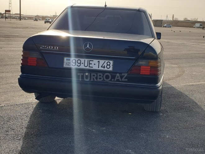 Mercedes E 250 1990, 325,800 km - 2.5 l - Sumqayıt