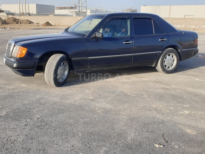 Mercedes E 250 1990, 325,800 km - 2.5 l - Sumqayıt