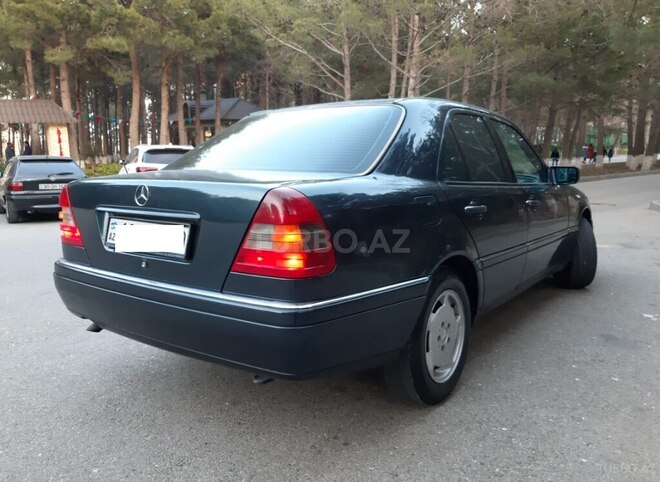 Mercedes C 180 1995, 320,000 km - 1.8 l - Bakı