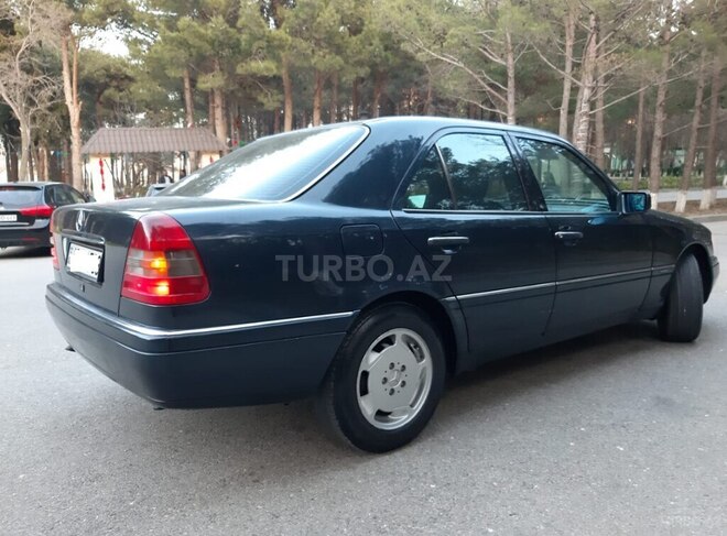 Mercedes C 180 1995, 320,000 km - 1.8 l - Bakı
