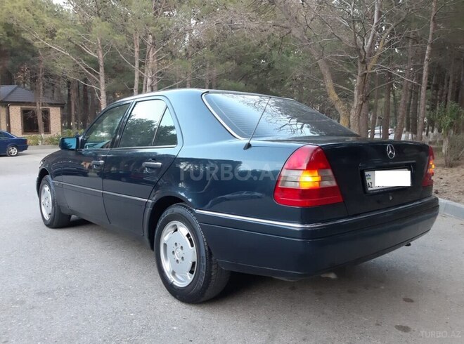 Mercedes C 180 1995, 320,000 km - 1.8 l - Bakı