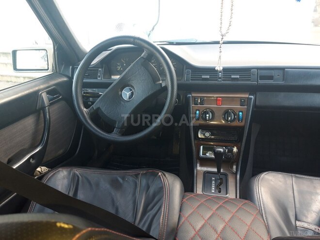 Mercedes E 300 1989, 560,000 km - 3.0 l - Bakı