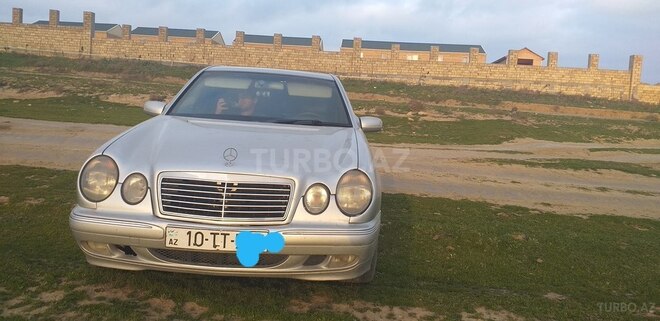 Mercedes E 200 1998, 498,000 km - 0.2 l - Kürdəmir