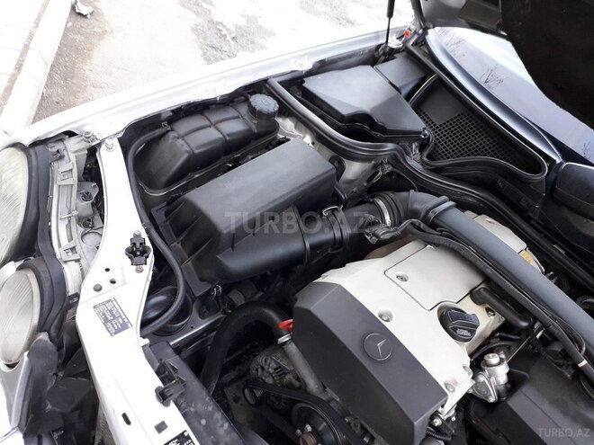 Mercedes E 200 1998, 258,655 km - 2.0 l - Bərdə