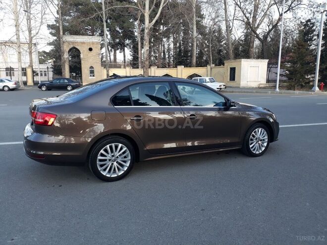 Volkswagen Jetta 2015, 100,000 km - 1.7 л - Mingəçevir