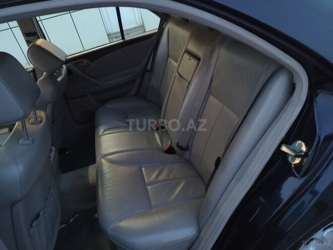 Mercedes E 240 2001, 276,000 km - 2.6 л - Bakı