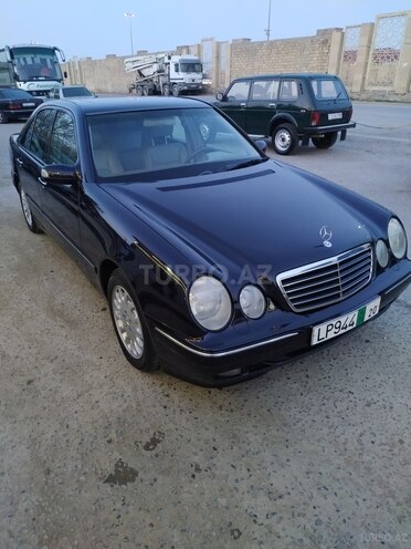 Mercedes E 240 2001, 276,000 km - 2.6 л - Bakı