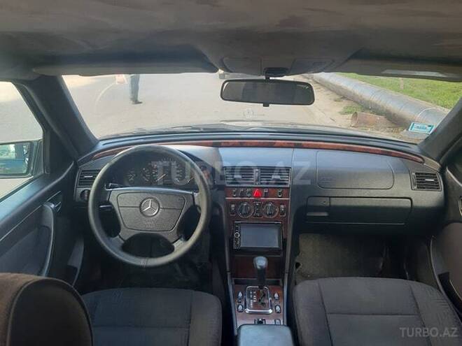 Mercedes C 220 2000, 295,845 km - 2.2 l - Bakı