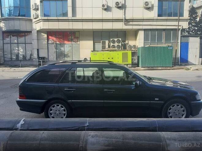 Mercedes C 220 2000, 295,845 km - 2.2 l - Bakı