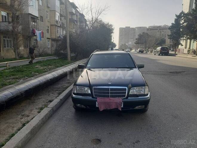 Mercedes C 220 2000, 295,845 km - 2.2 l - Bakı