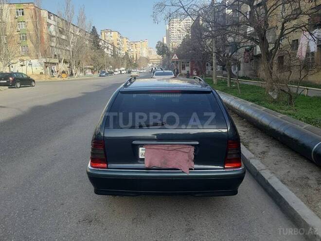 Mercedes C 220 2000, 295,845 km - 2.2 l - Bakı