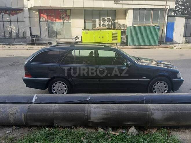 Mercedes C 220 2000, 295,845 km - 2.2 l - Bakı