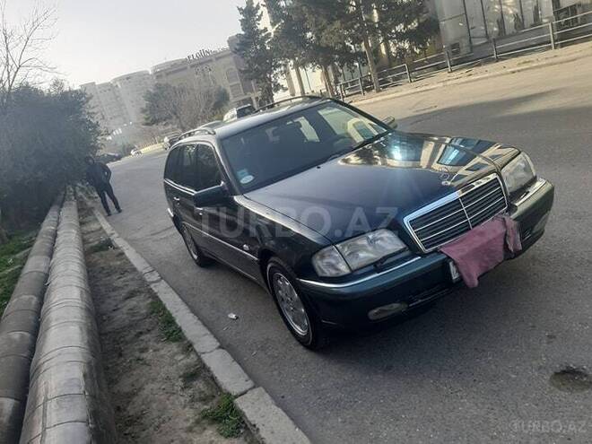 Mercedes C 220 2000, 295,845 km - 2.2 l - Bakı