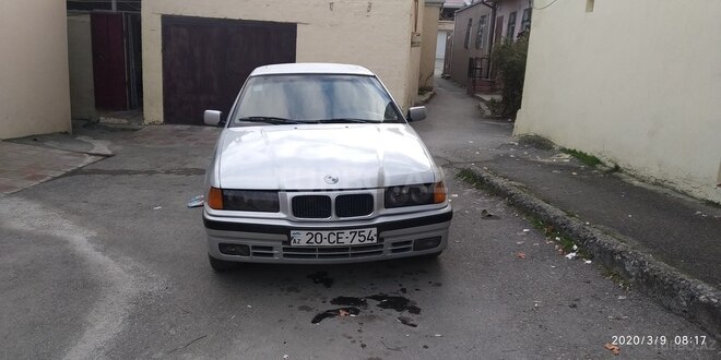 BMW 318 1992, 436,000 km - 1.8 l - Bakı