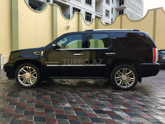 Cadillac Escalade 2008, 213,000 km - 6.2 l - Bakı