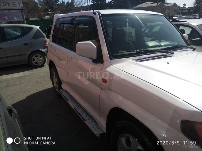 Mitsubishi Pajero io 1999, 250,000 km - 1.8 л - Bakı