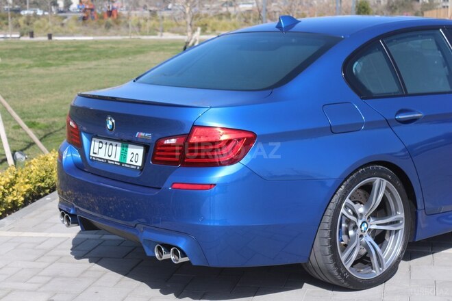 BMW M5 2013, 30,000 km - 4.4 l - Bakı