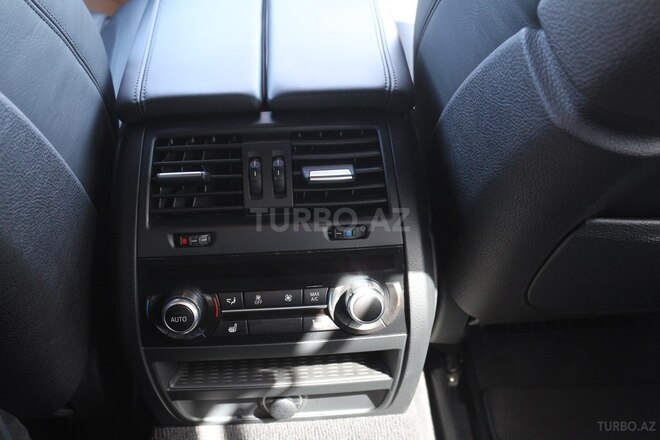 BMW M5 2013, 30,000 km - 4.4 l - Bakı