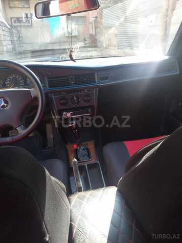 Mercedes 190 1990, 242,630 km - 1.8 l - Gəncə
