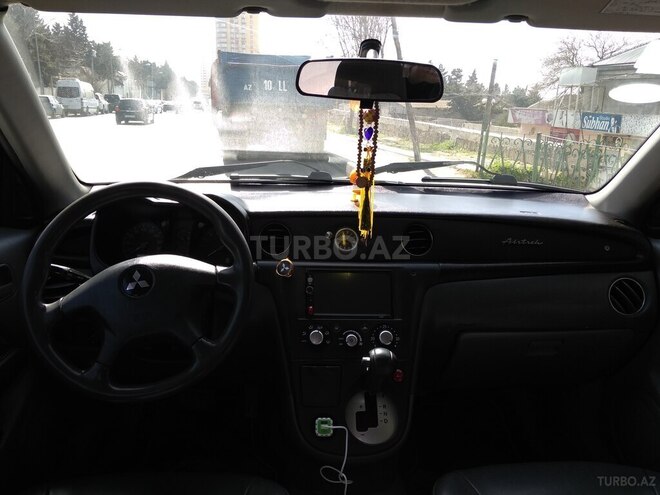 Mitsubishi Airtrek 2001, 290,000 km - 2.0 l - Bakı