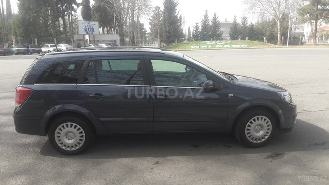 Opel Astra 2006, 230,000 km - 1.4 l - Yevlax