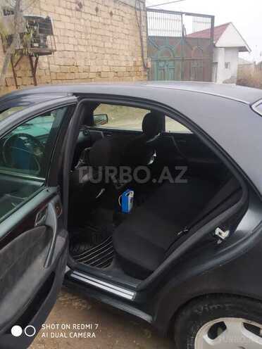 Mercedes E 200 1996, 550,000 km - 2.0 l - Bakı