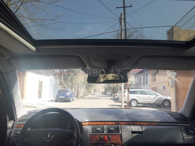 Mercedes E 240 2001, 35,000 km - 2.4 l - Bakı