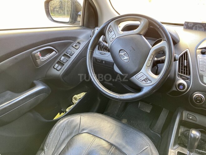 Hyundai ix35 2013, 105,080 km - 2.4 l - Bakı