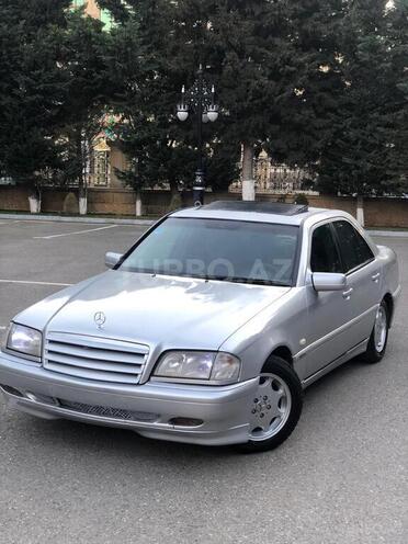 Mercedes C 220 1998, 254,000 km - 2.2 l - Bakı