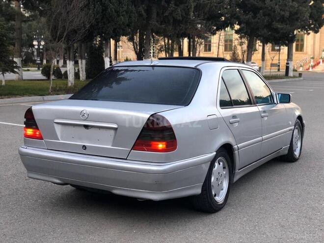 Mercedes C 220 1998, 254,000 km - 2.2 l - Bakı