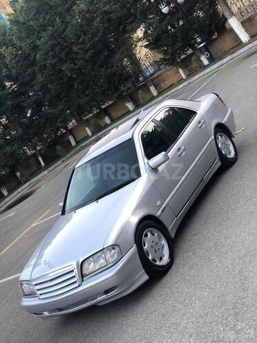 Mercedes C 220 1998, 254,000 km - 2.2 l - Bakı