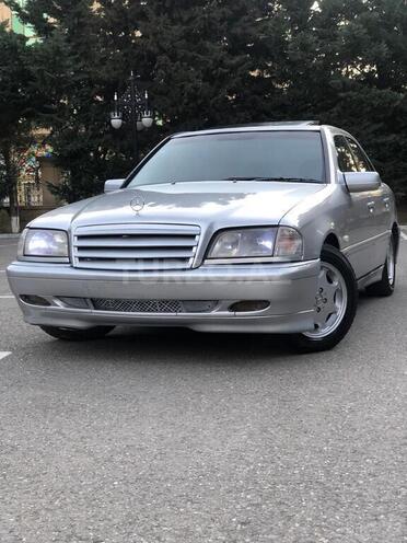 Mercedes C 220 1998, 254,000 km - 2.2 l - Bakı