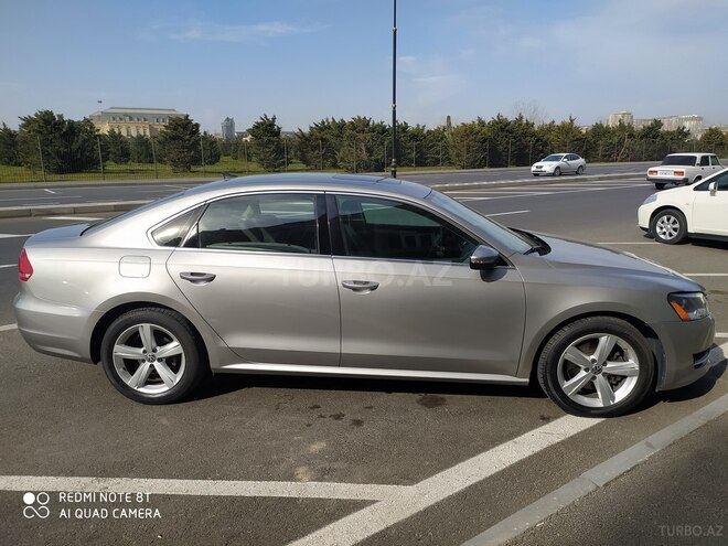 Volkswagen Passat 2011, 135,500 km - 2.5 l - Bakı