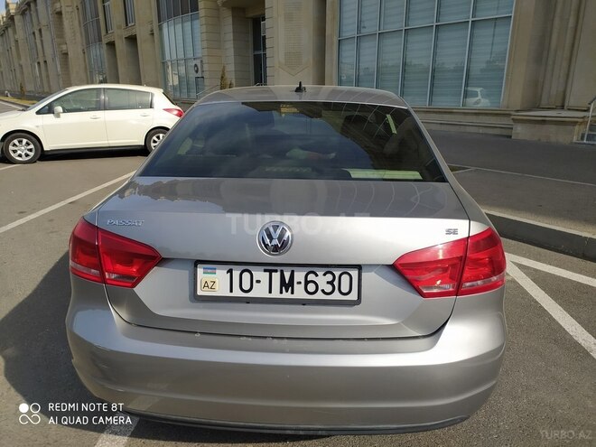 Volkswagen Passat 2011, 135,500 km - 2.5 l - Bakı
