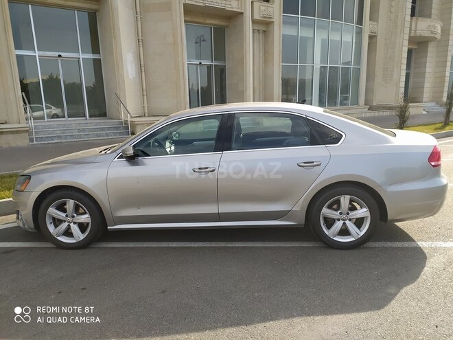 Volkswagen Passat 2011, 135,500 km - 2.5 l - Bakı