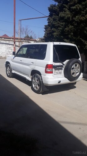 Mitsubishi Pajero io 2000, 233,256 km - 2.0 l - Bakı
